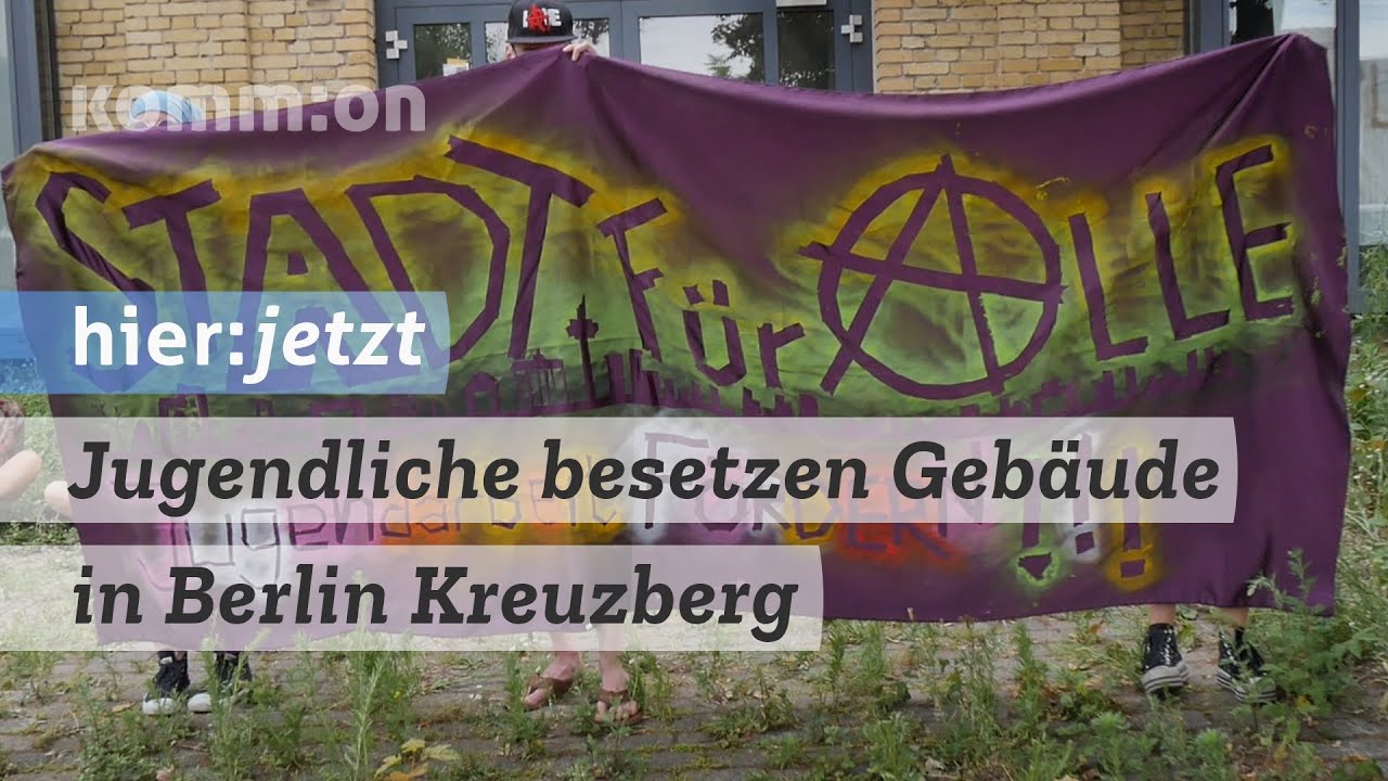 Jugendliche besetzen Gebäude in Berlin Kreuzberg